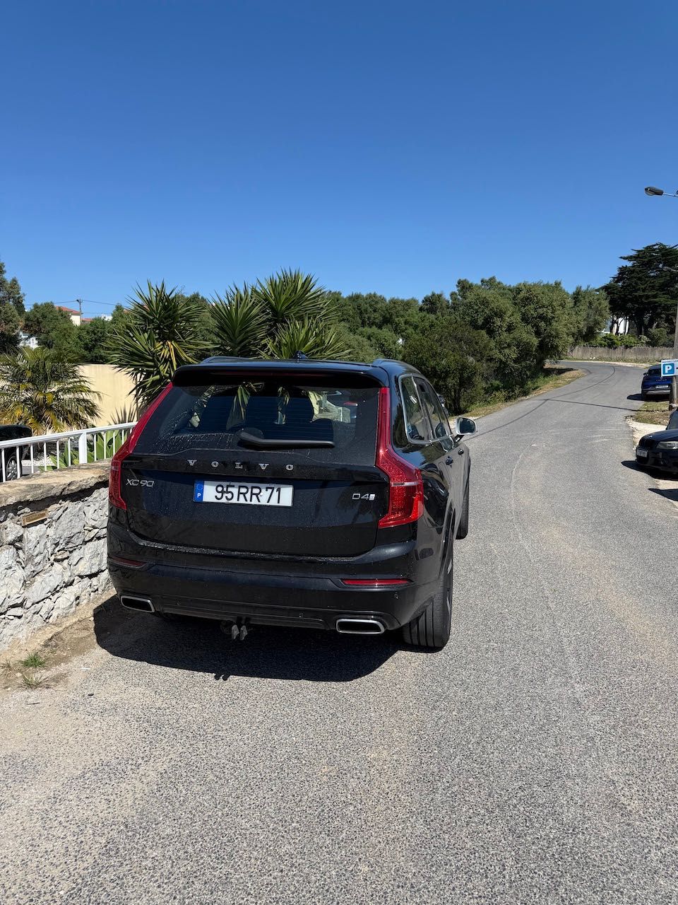 Volvo XC 90 D4 "R-Design" - Suspensão a ar/Full Extras