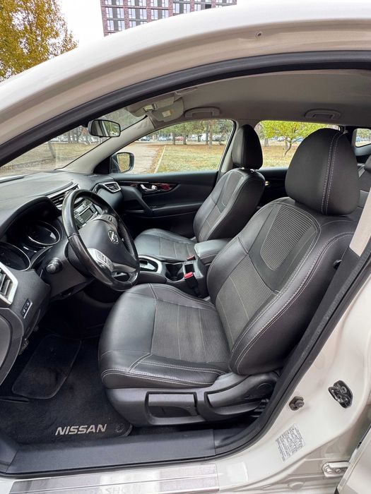 Продам автомобіль Nissan Qashqai 2017, дизель