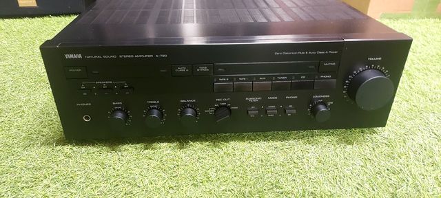 Wzmacniacz Yamaha A-720