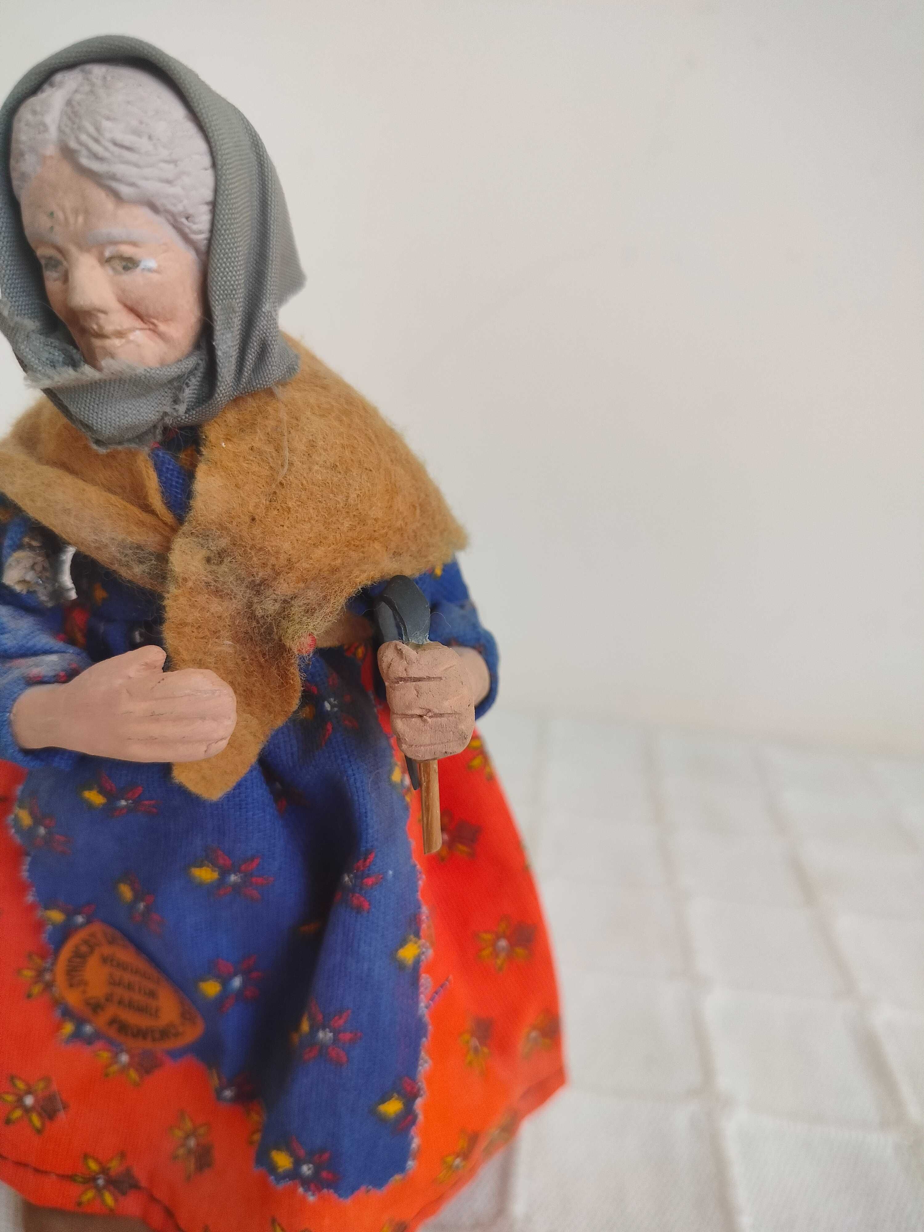 Santon de Provance

Figurka starej kobiety - W Chustce