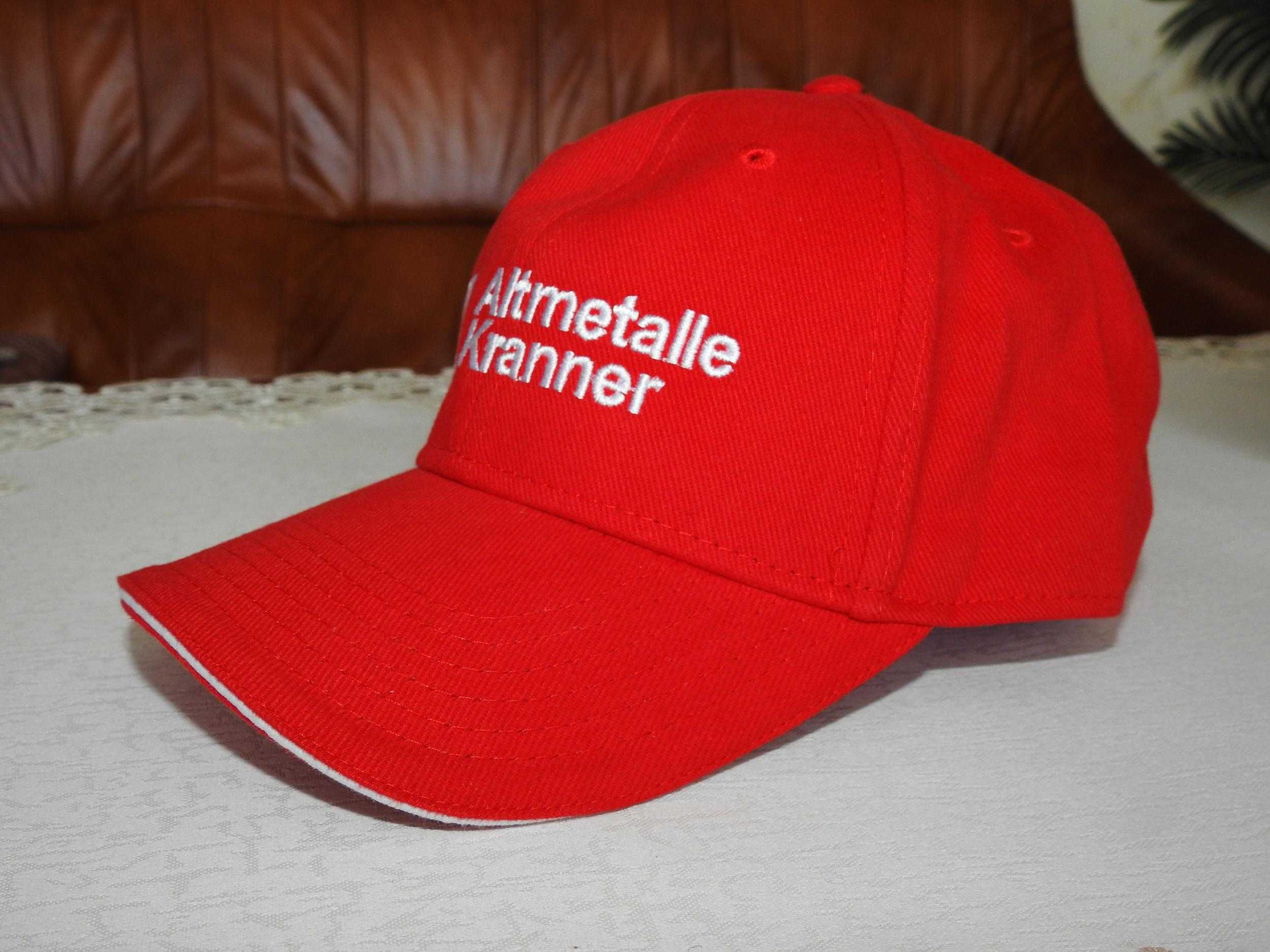 Czerwona czapka z daszkiem bejsbolówka - nowa