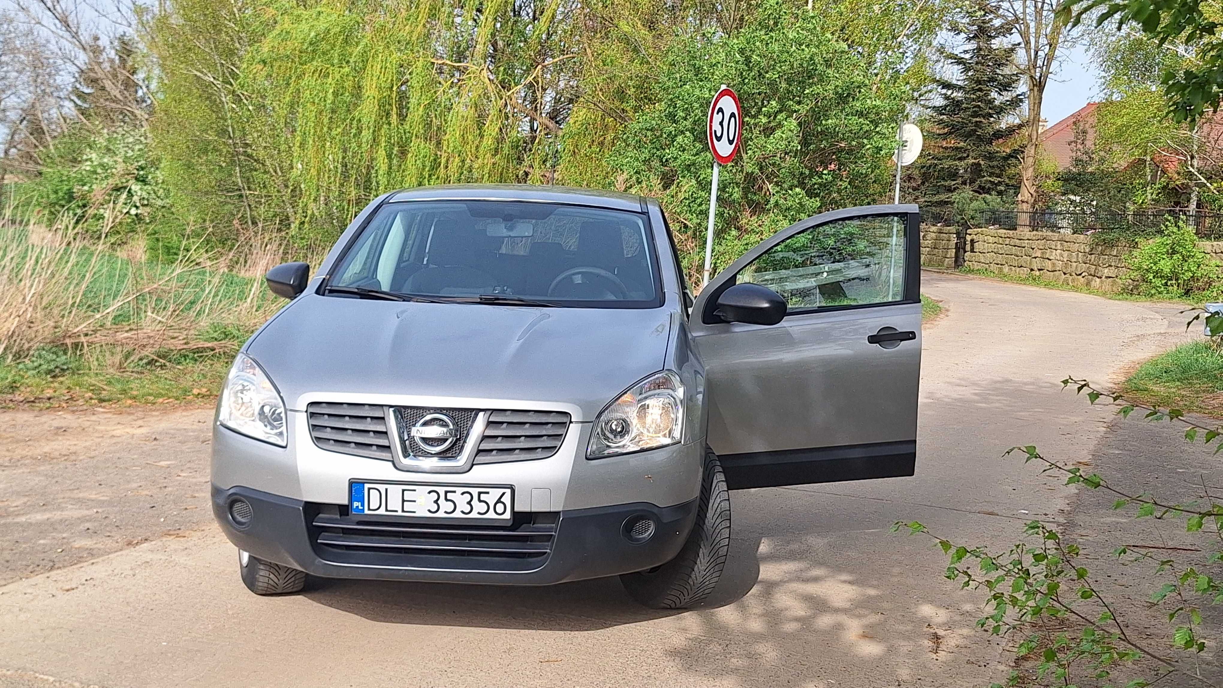 nissan qashqai 2009 r, 1,6 benzyna, 187 tyś