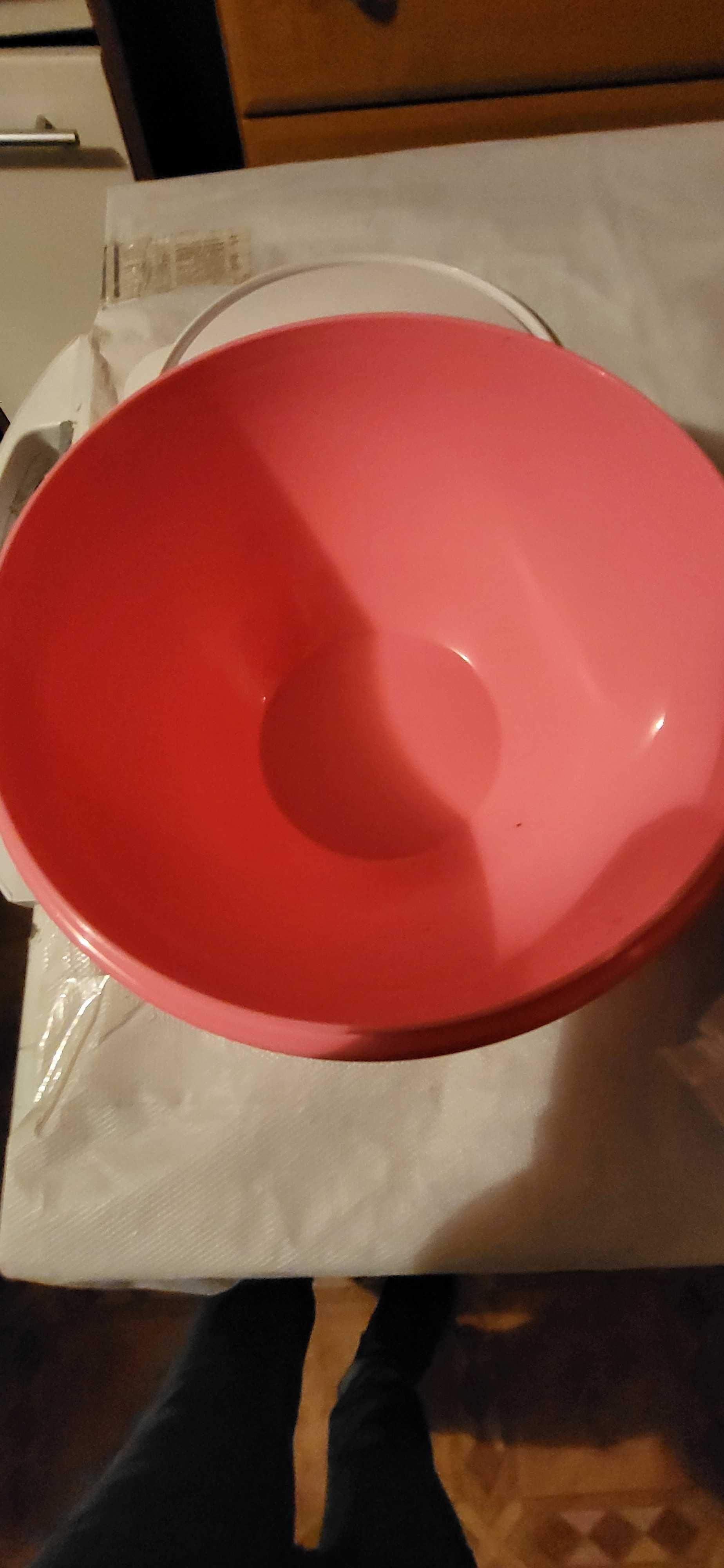 Sprzedam nową miskę Tupperware