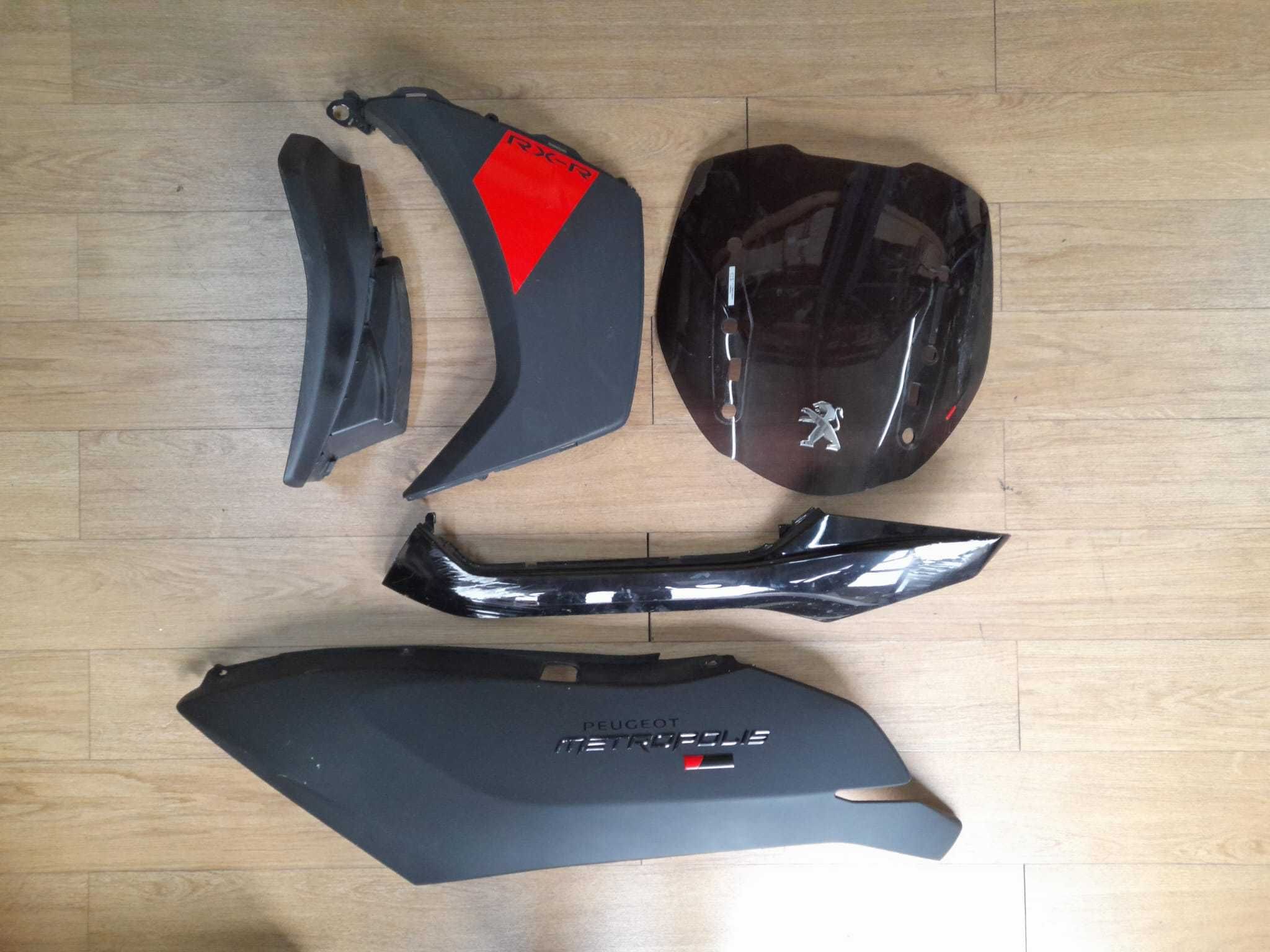 DIVERSO MATERIAL PARA PEUGEOT METROPOLIS 400