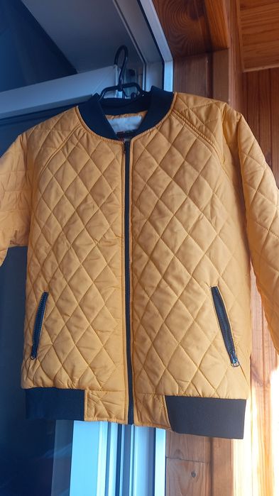 Продам куртку бомпер