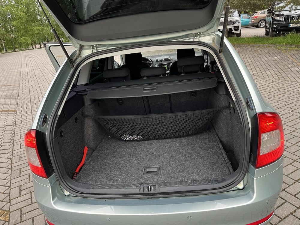 Skoda Octavia 2012 // покоління А5(FL).  2.0. DMT ( 140 к. с)