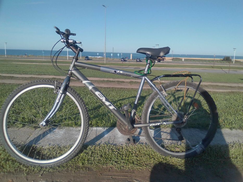 Vendo bicicleta no estado em que se encontra