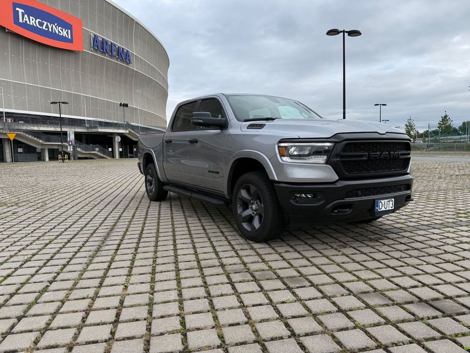 Dodge RAM Dodge Ram 1500 Big Horn 5.7HEMI Mild Hybrid-2024-5000km-Zarejestrowany