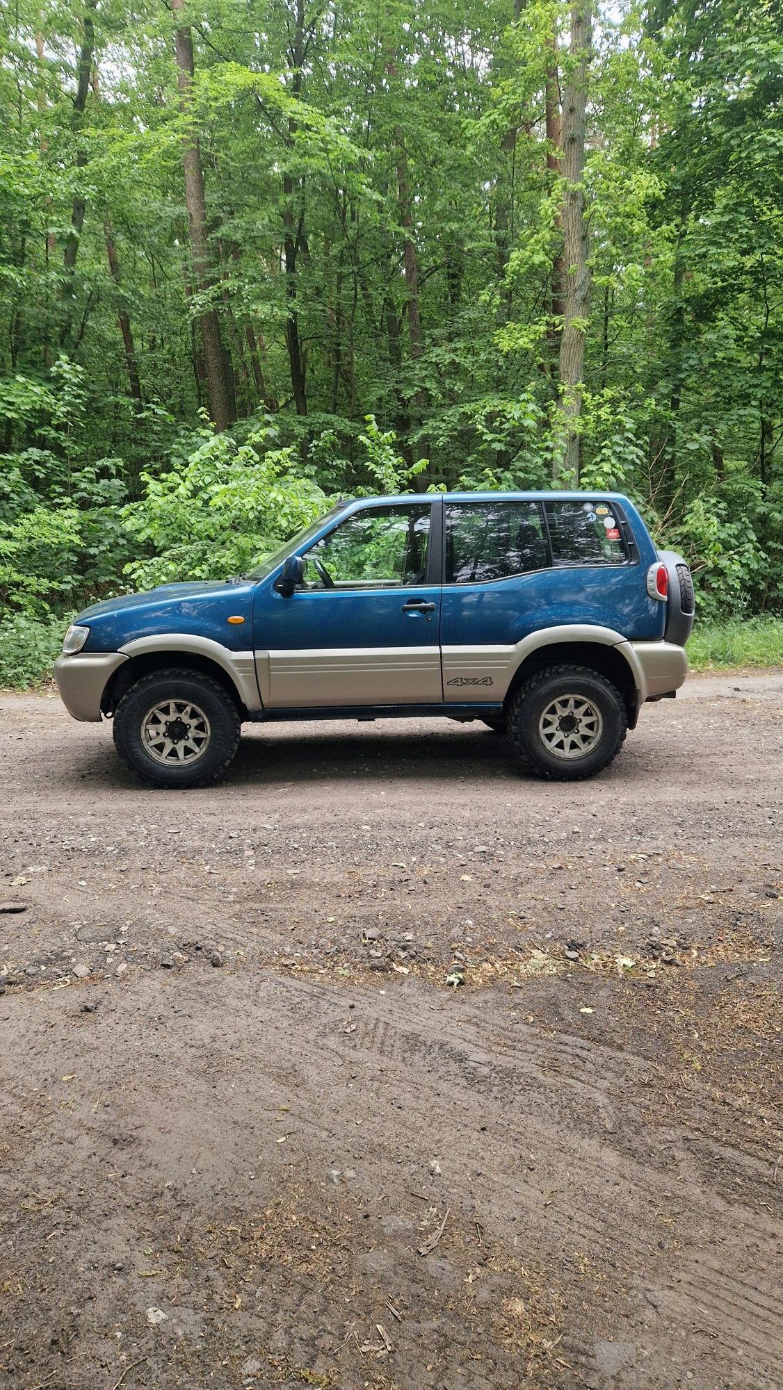 Nissan Terrano II 2.7 TDI 4x4 – Offroadowy Twardziel