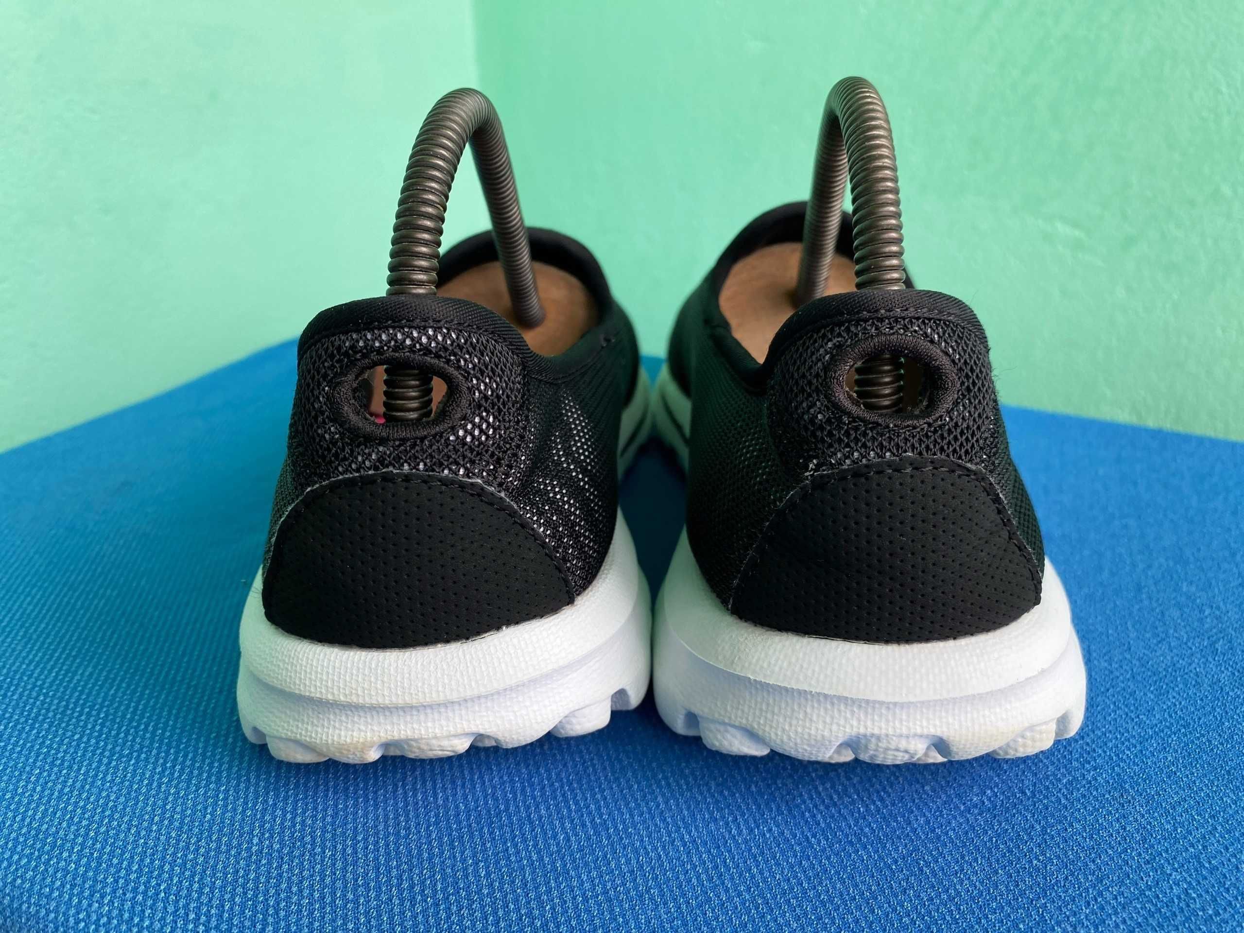 Сліпони Skechers Go Walk Extract