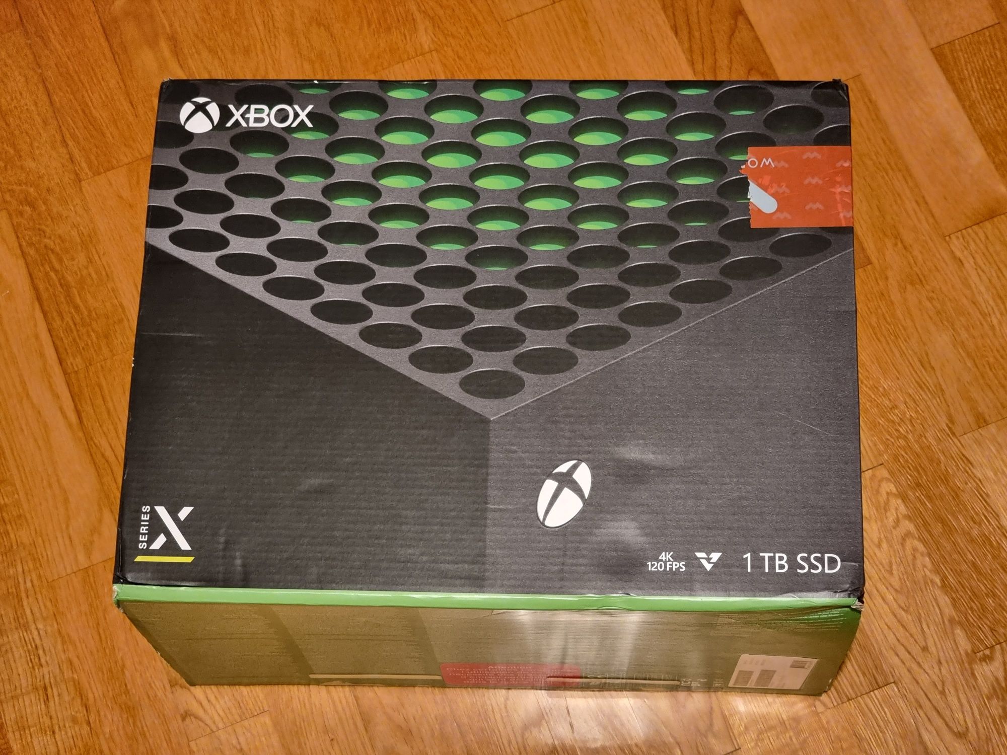 Consola XBOX Series X 1TB SSD Como Nova com 2 comandos originais novos