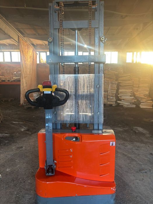 Sztaplarka elektryczna, Udźwig 1500 kg, kupiony rok temu, Okazja !!!