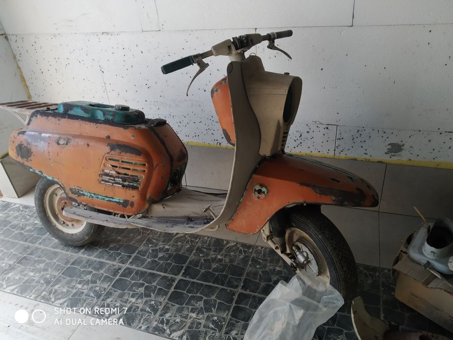 Продам мотороллер Вятка 150 Під відновлення