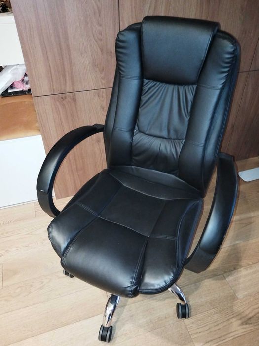 Fotel biurowy skórzany