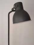 Lampa szara stojaca  jak nowa hektar