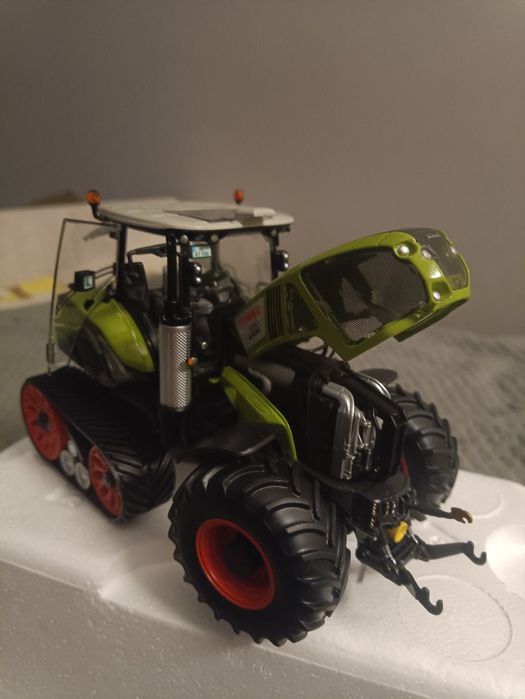 Claas axion 930, моделька для колекціонування