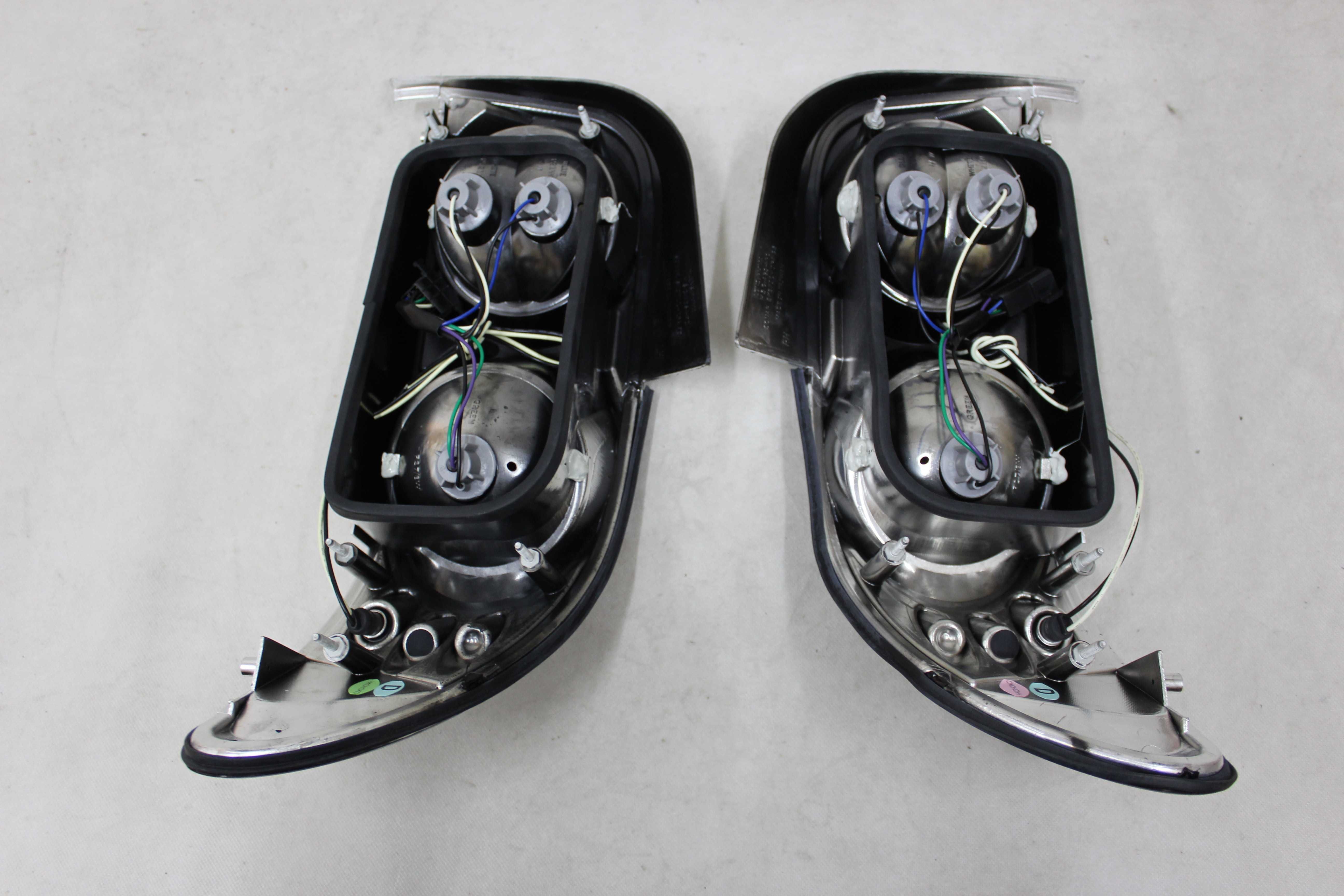 Lampy światła tył tylne Subaru Impreza 93-00 GT CHROM Tuning NOWE