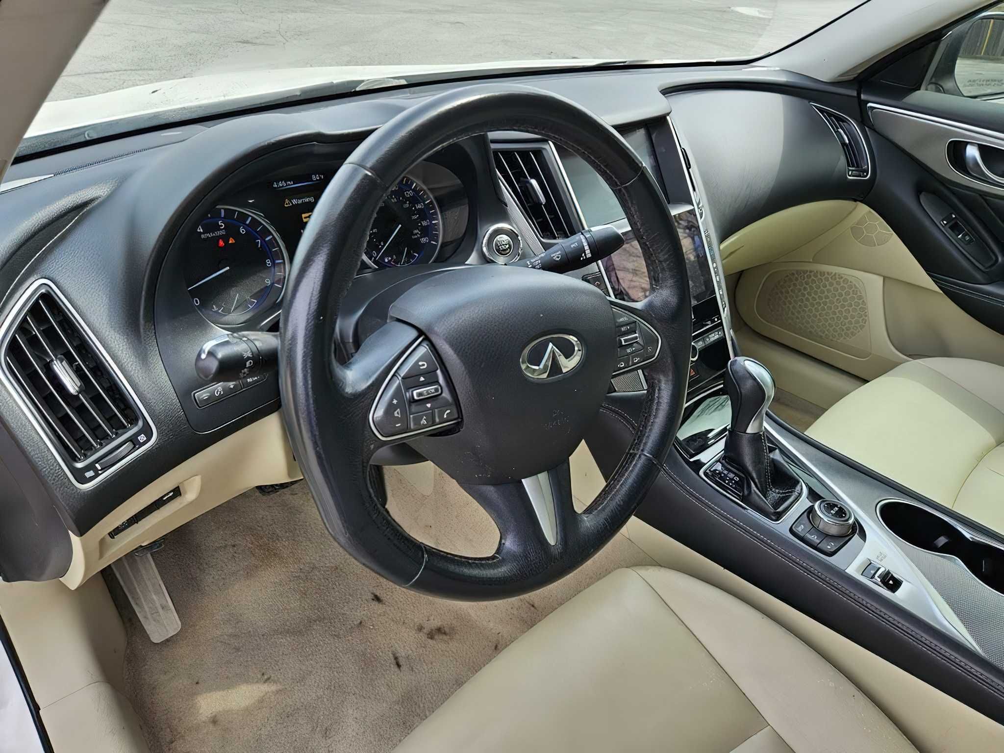 Infiniti Q50 2016