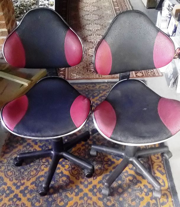 2 Krzesła komputerowe