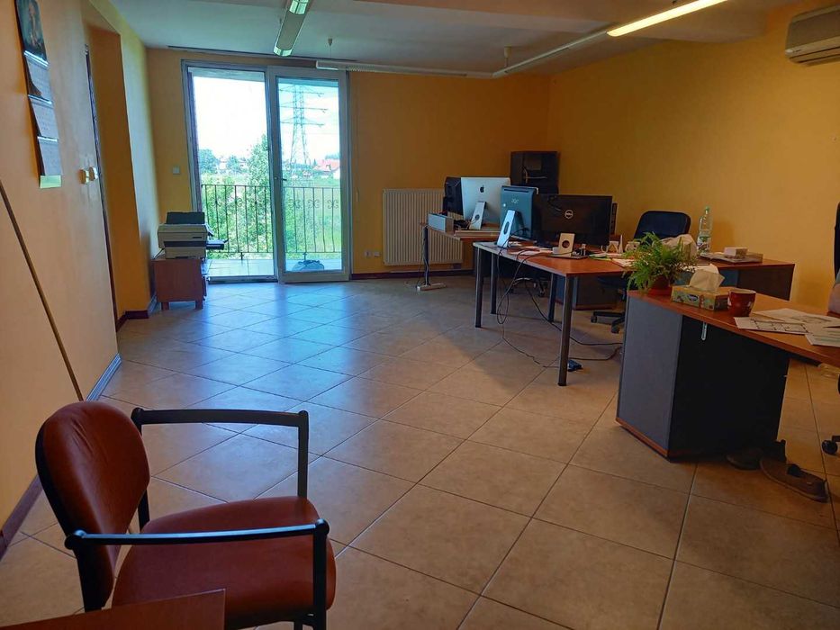 Powierzchnia biurowo - magazynowa (sklep internetowy) 1 piętro 60 m2