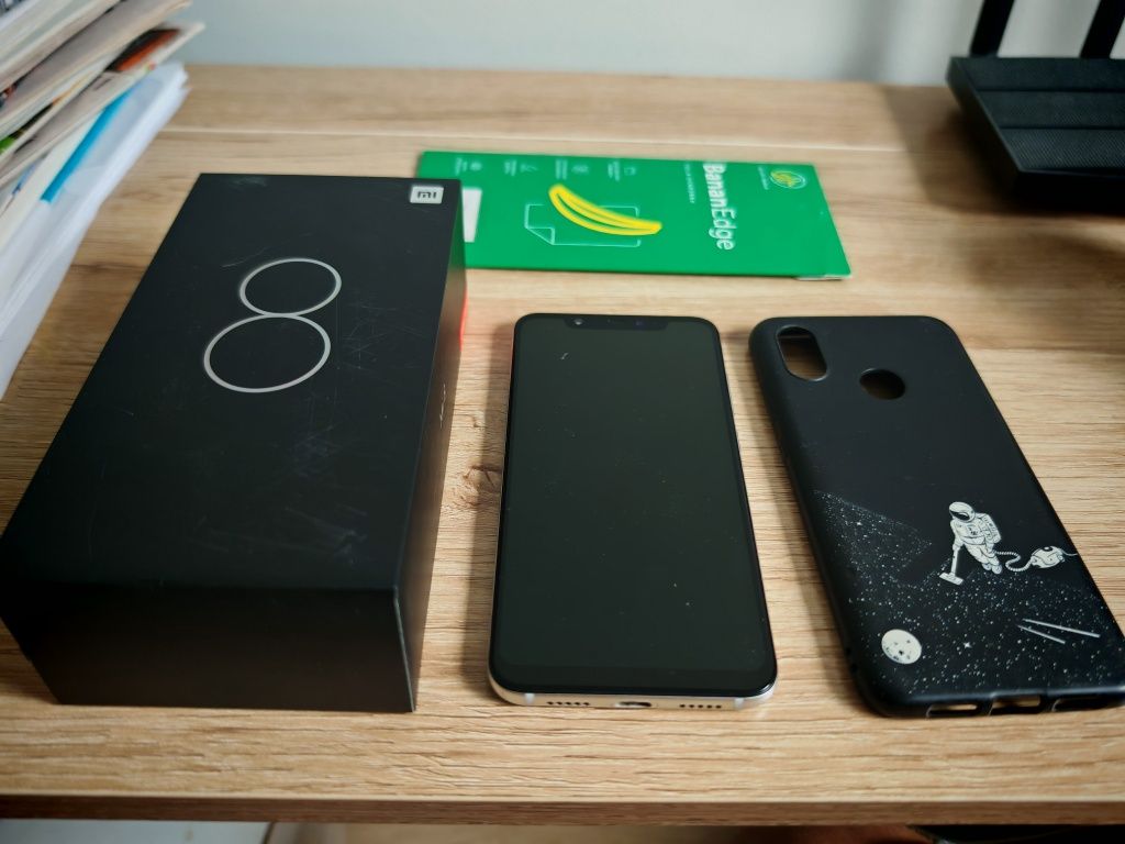 XIAOMI Mi8 6/64gb Global version