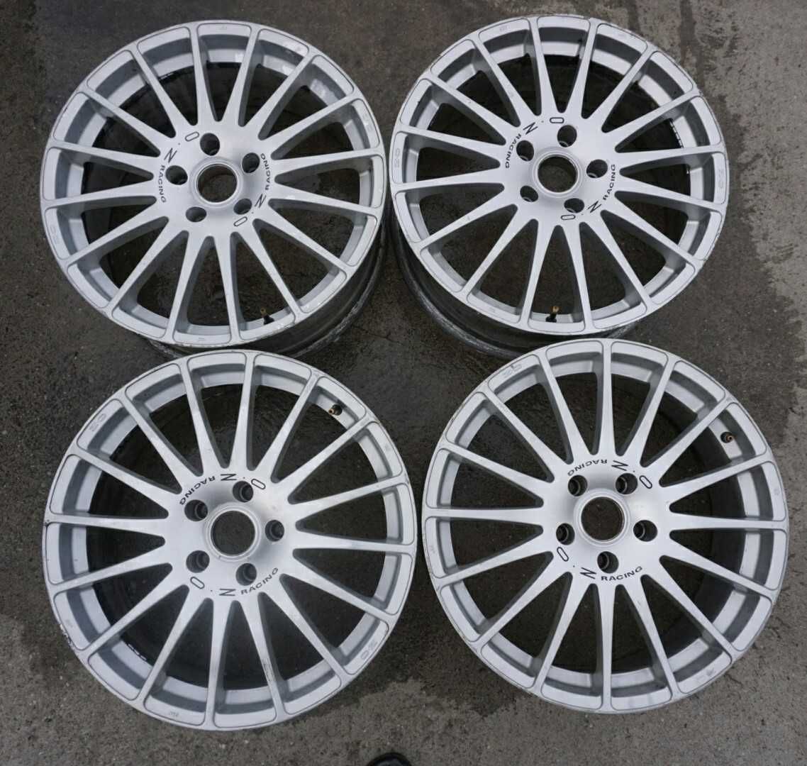 8J19" 5x120 OZ Racinig Superturismo BMW E90 E91 E46 M3 F30 F31 F10 F11