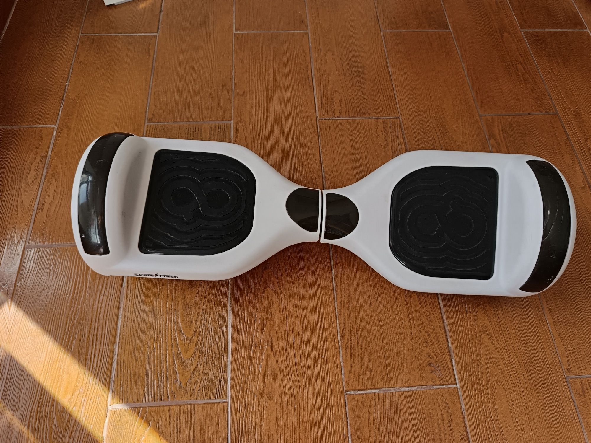Hoverboard semi-novo