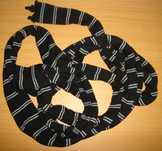 Cachecol sharp lenço preto e branco às riscas