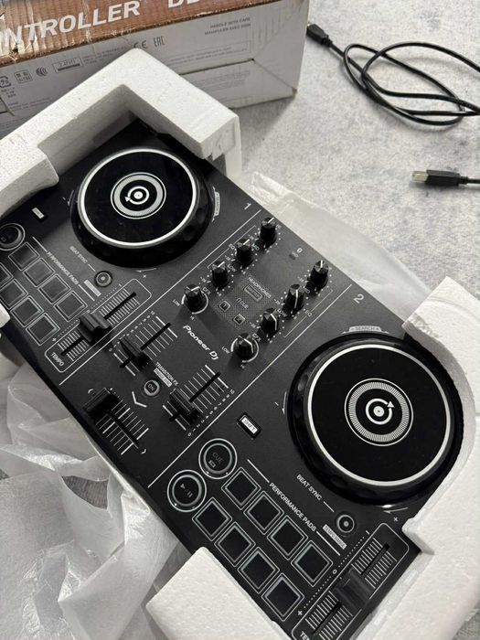Konsola DJ Pioneer DDJ-200