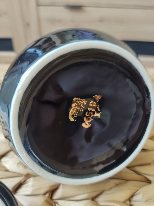 Porcelanowy imbryczek