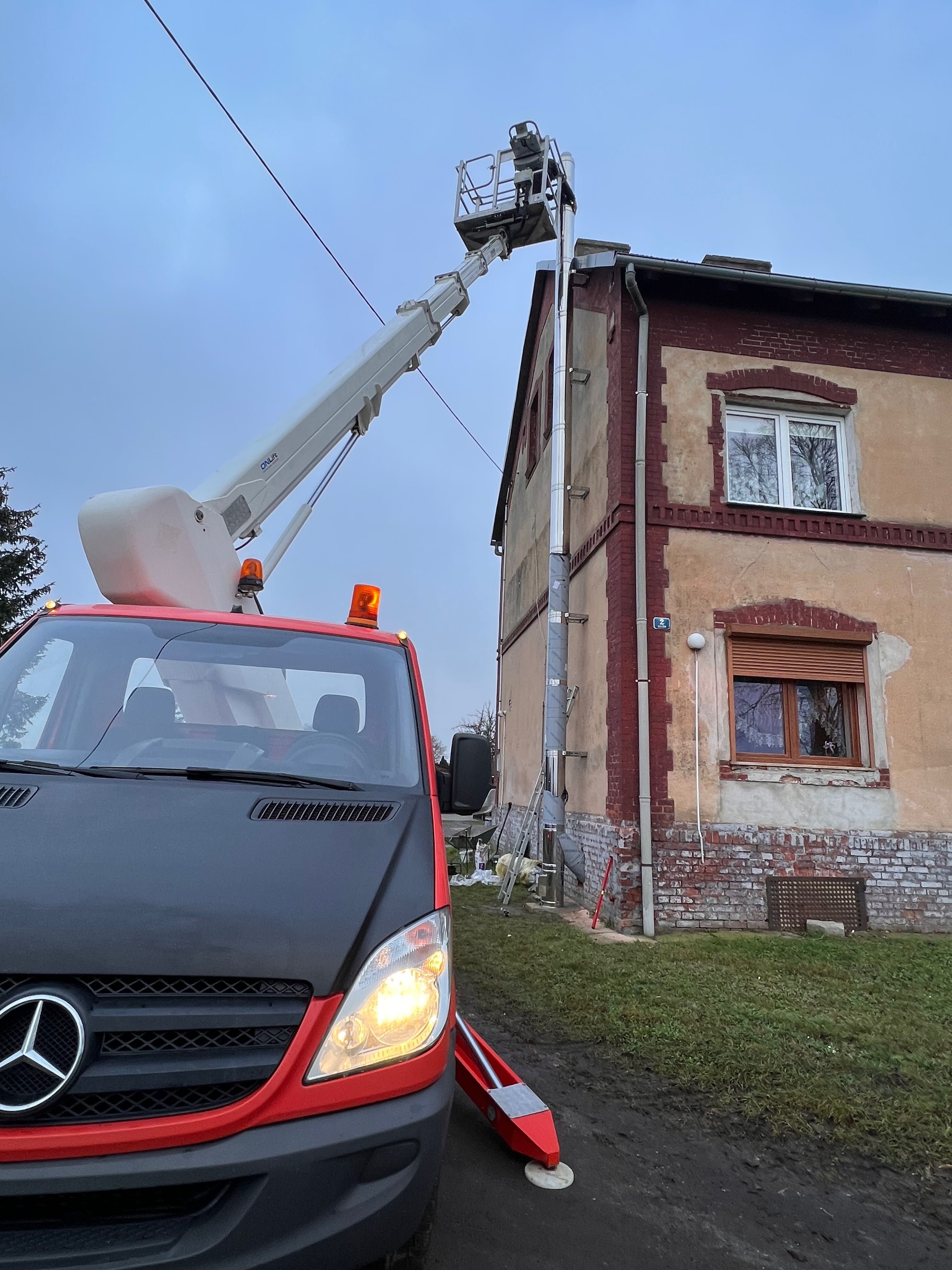 Wynajem podnośnika koszowego z operatorem Gorzów Wielkopolski,okolice.