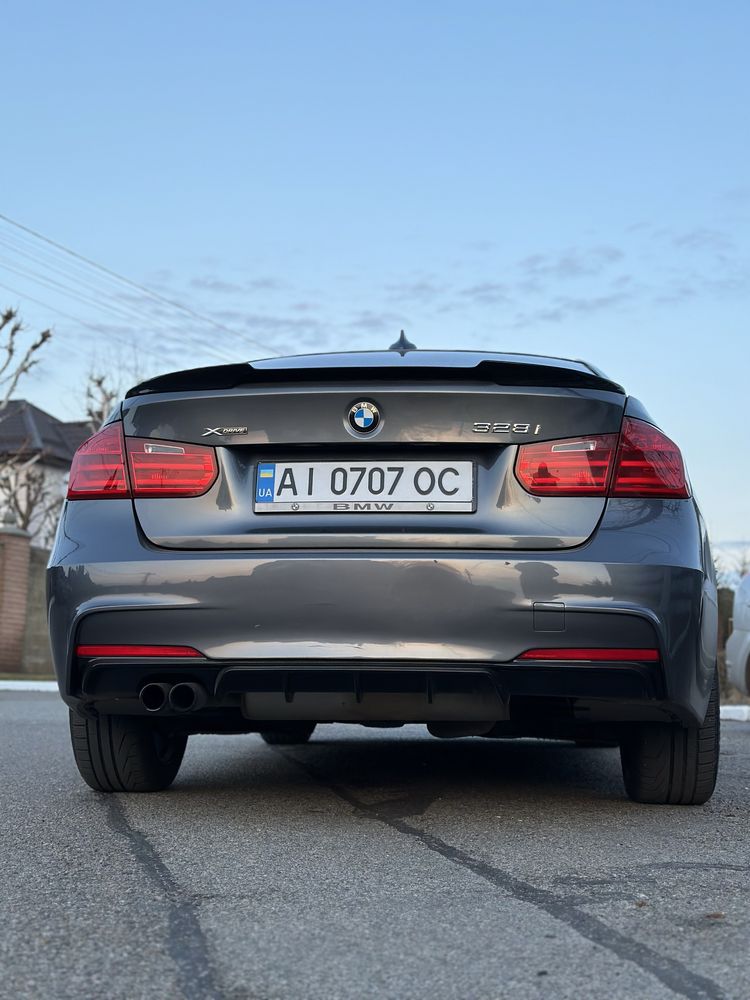 Продам власне авто BMW F30 X-drive 2013 рік