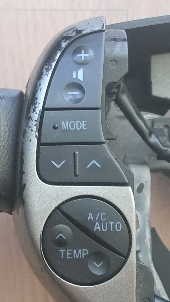 Kierownica Toyota Prius 2 xw20 II z przyciskami i tempomatem Wrocław