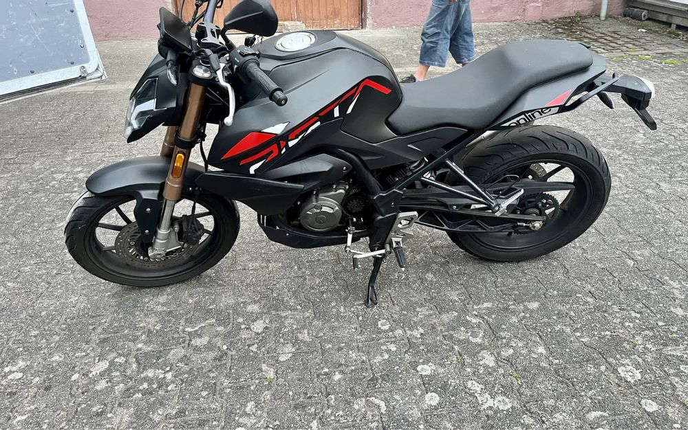 Online Pista 125