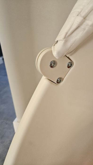 IKEA LÖMSK fotel obrotowy 
Fotel obrotowy, biały/czerwony