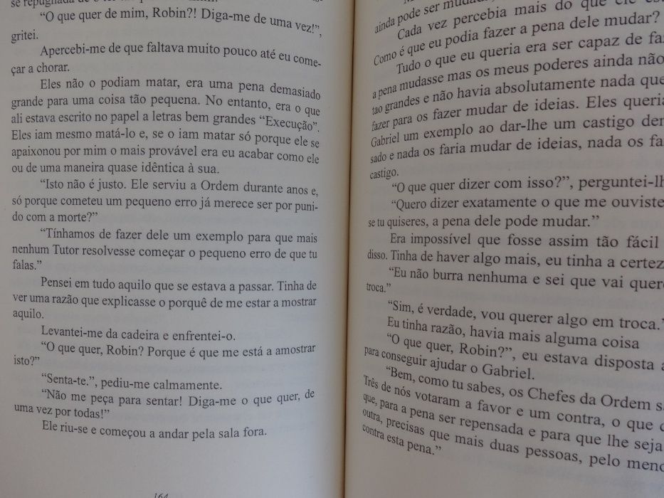 Livro "Dois" de Tânia Gama