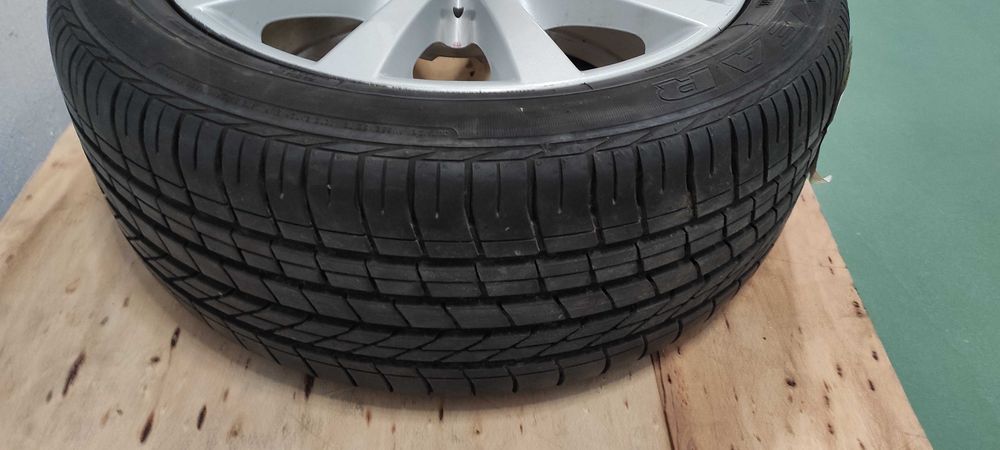 Шини Good Year Efficient Grip 245/45R18 96Y Run-Flat