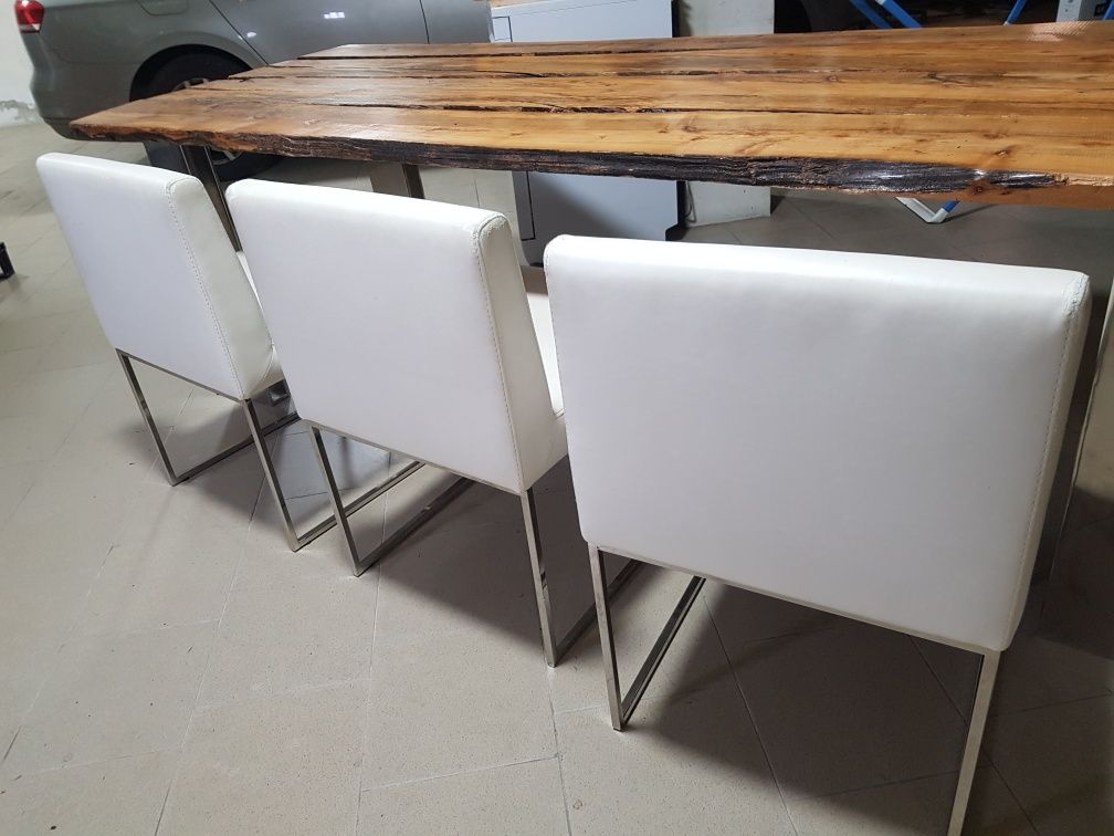 Conjunto de Mesa de sala, e cadeiras