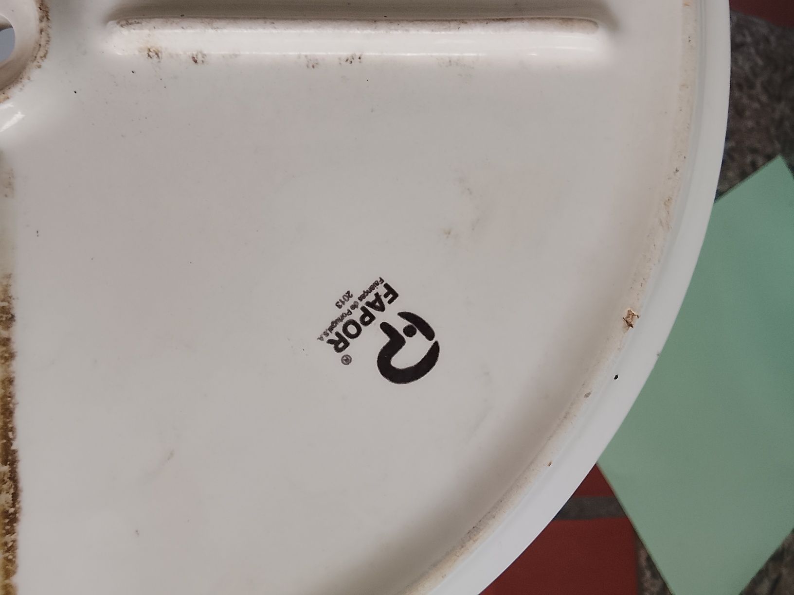 Relógio em porcelana da fapor