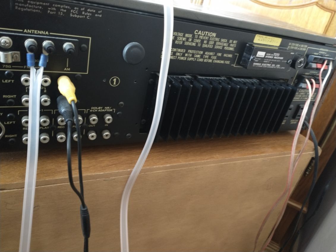 Sprzedam Amplituner Sansui, standy, kolumny, podświetlenie, antena