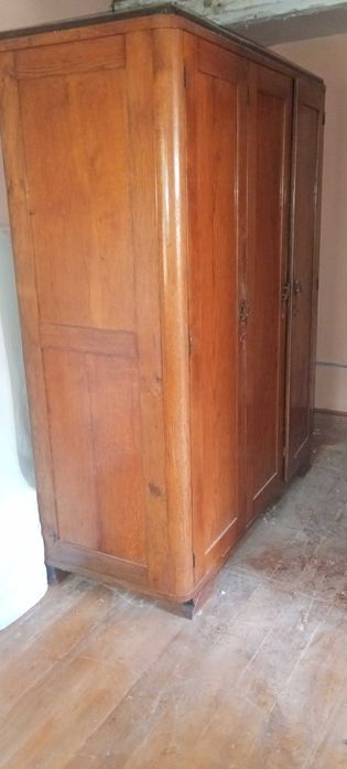 Stara szafa jesionowa zadbana