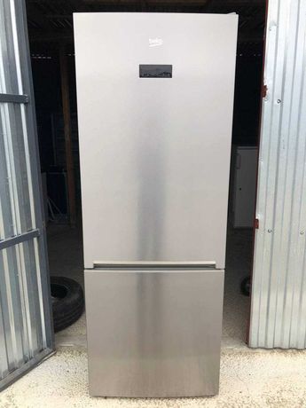 Двухкамерный холодильник Beko RCNE520E40ZX 475 литров Класс А+++