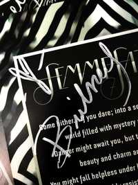 Постер Femme Fatale с подлинным автографом Бритни Спирс (A4)