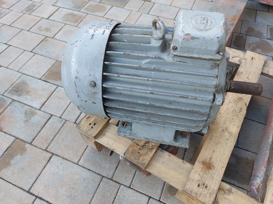 Silnik elektryczny 5kw 900 obr