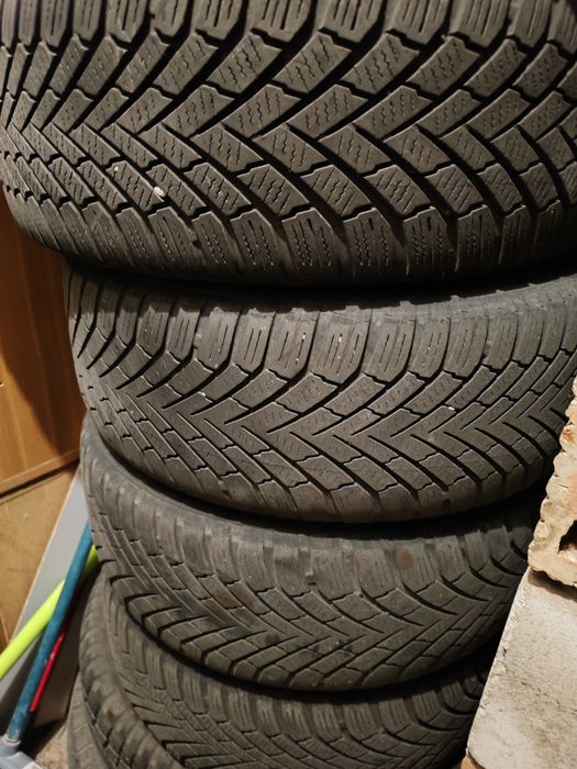 Felgi stalowe Ford Fiesta z oponami zimowymi Continental 15"