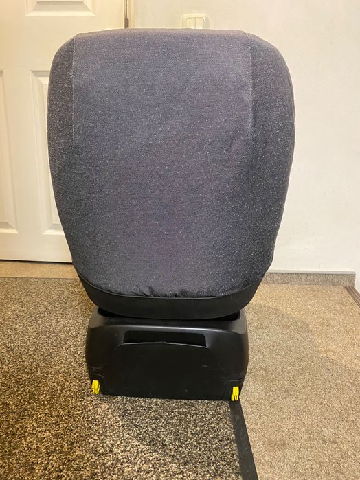 Автокресло Maxi cosi pearl +база Family Fix  від 1 до 4 років