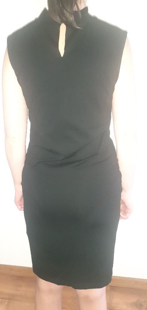 Czarna wieczorowa sukienka mini