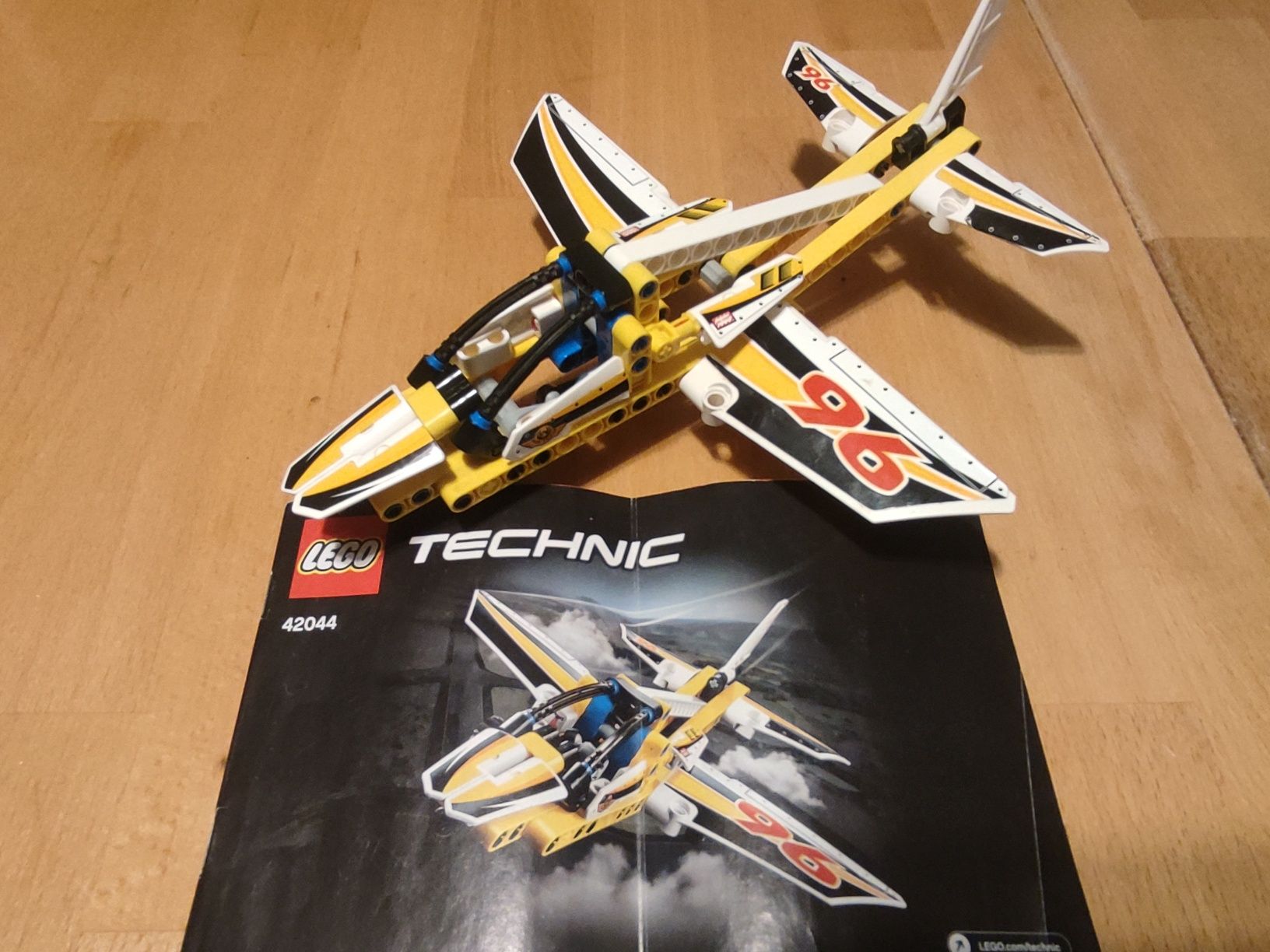 LEGO Technic 42044 samoloty