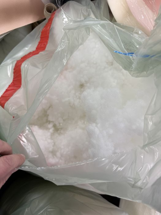 Продам Холлофайбер и Пух на вес