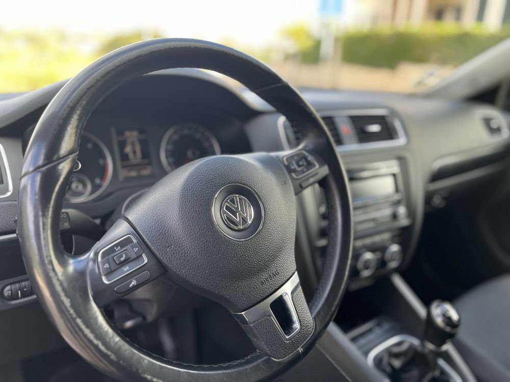 Vw Jetta 1.6TDI 105 cv Nacional Oportunidade negocio !